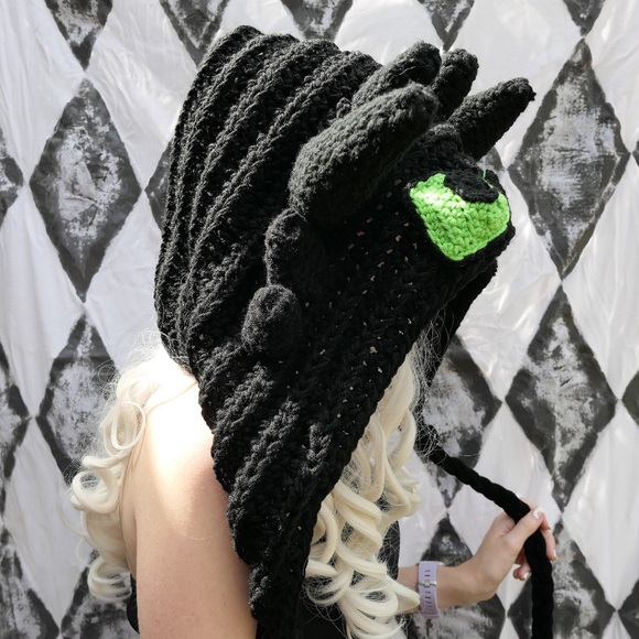 Toothless Dragon Crochet Hood Handmade NEW - Picture 3 of 6